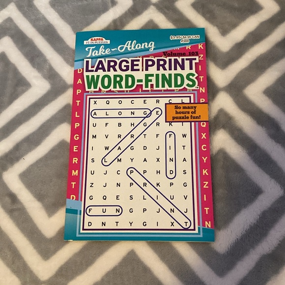 Set of 3 Large Print Word Finds - Picture 2 of 10
